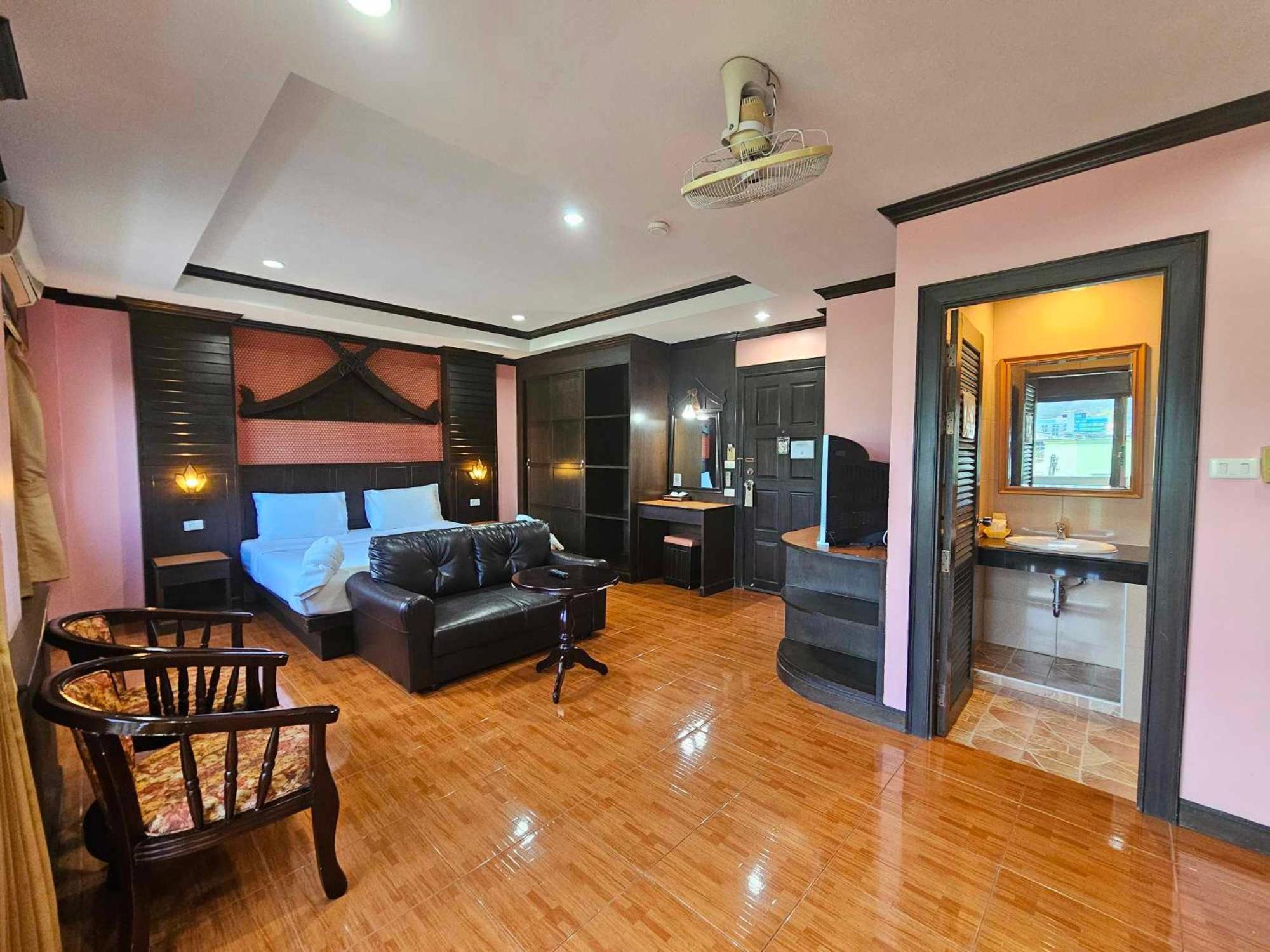 Nanai 2 Residence Patong Phuket Εξωτερικό φωτογραφία
